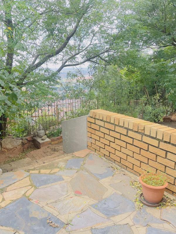 4 Bedroom Property for Sale in Wilro Park Gauteng