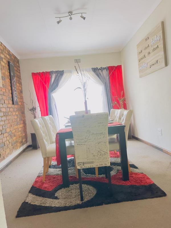 4 Bedroom Property for Sale in Wilro Park Gauteng