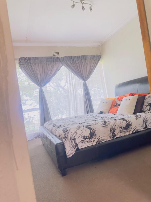 4 Bedroom Property for Sale in Wilro Park Gauteng