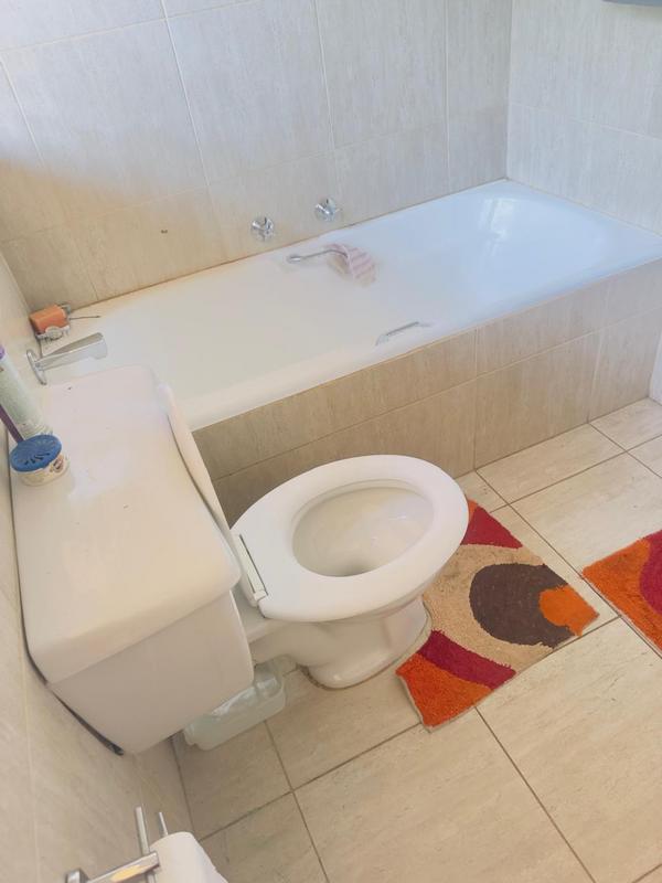 4 Bedroom Property for Sale in Wilro Park Gauteng