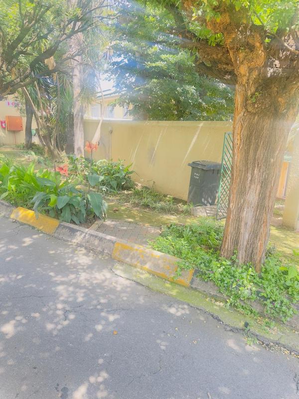 4 Bedroom Property for Sale in Wilro Park Gauteng