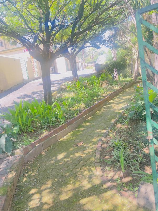 4 Bedroom Property for Sale in Wilro Park Gauteng