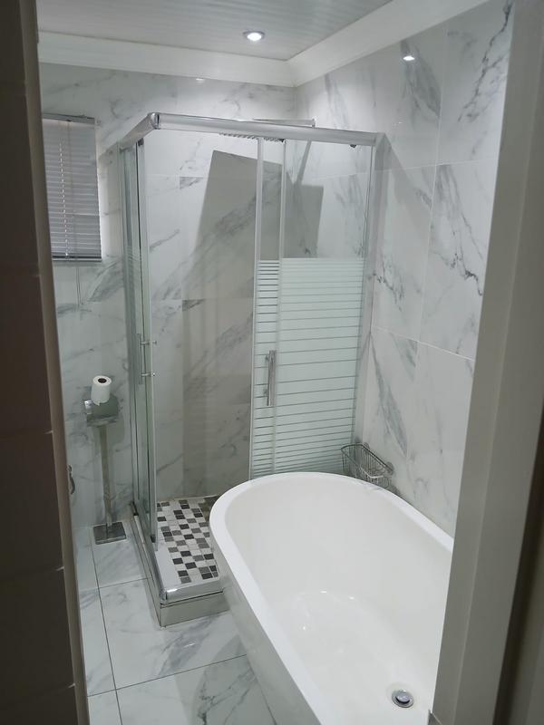 4 Bedroom Property for Sale in Wilro Park Gauteng