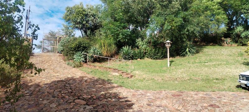 To Let 4 Bedroom Property for Rent in Wilro Park Gauteng
