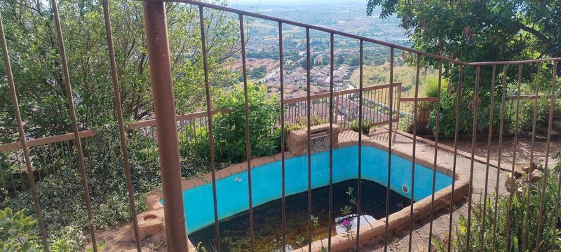 To Let 4 Bedroom Property for Rent in Wilro Park Gauteng