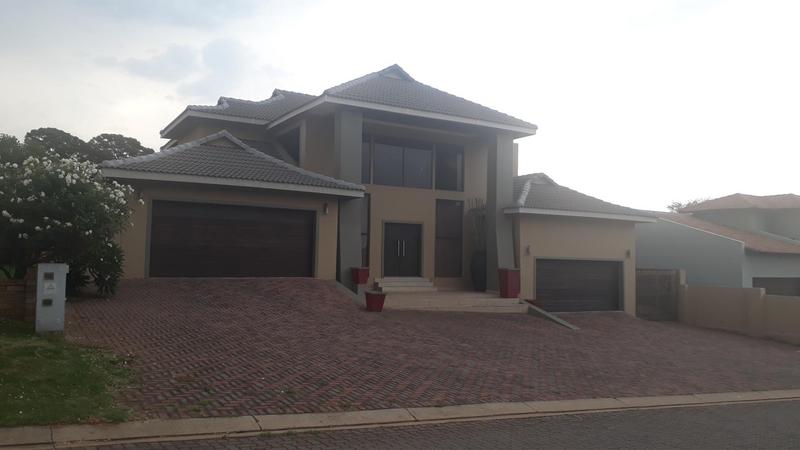 5 Bedroom Property for Sale in Protea Ridge Gauteng