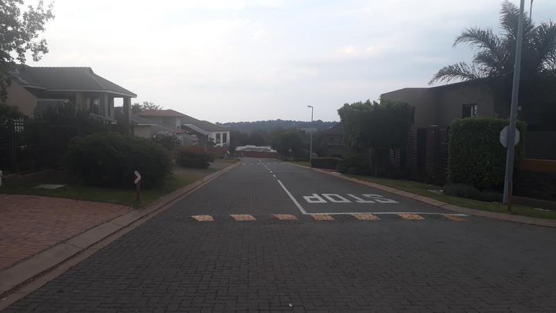 5 Bedroom Property for Sale in Protea Ridge Gauteng