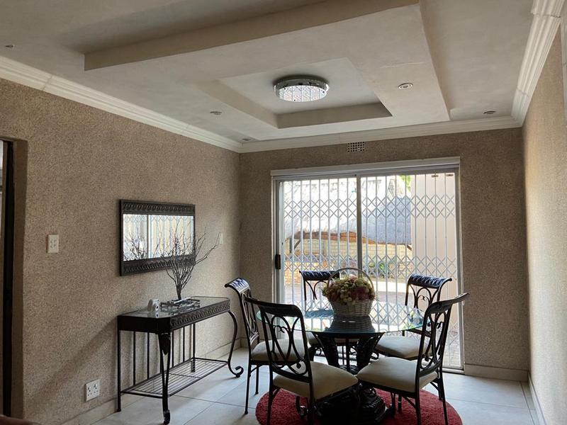 5 Bedroom Property for Sale in Vanderbijlpark SE 6 Gauteng