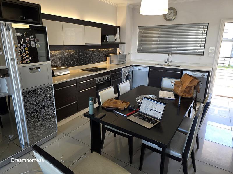 To Let 2 Bedroom Property for Rent in Morningside Gauteng