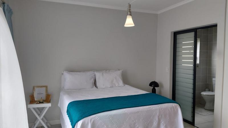 To Let 2 Bedroom Property for Rent in Waterfall Gauteng