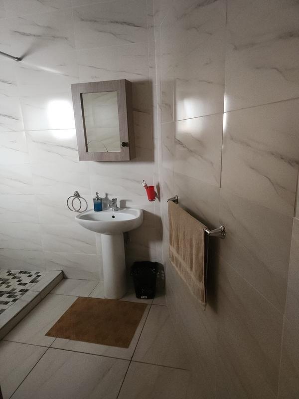 To Let 3 Bedroom Property for Rent in Robertsham Gauteng