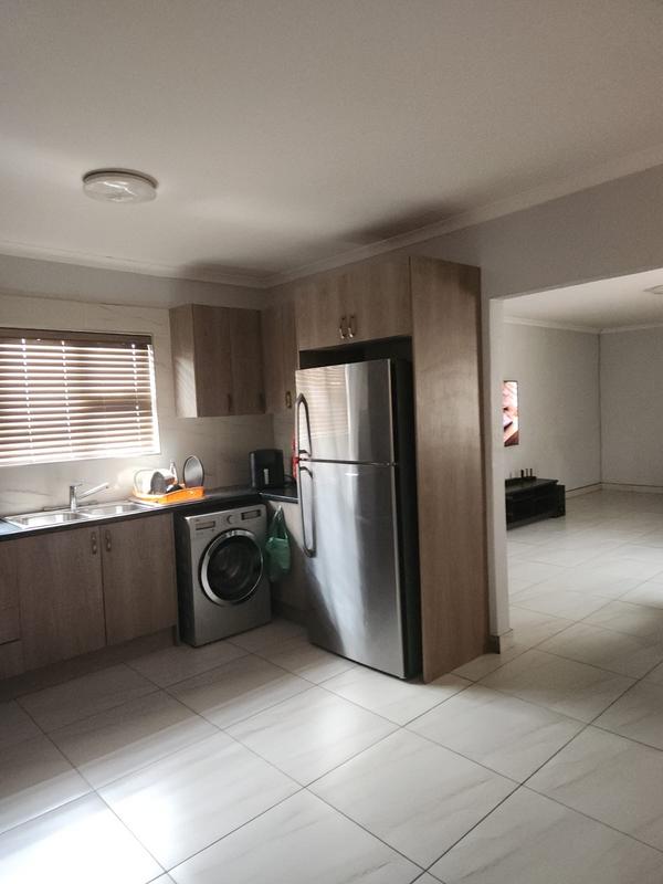 To Let 3 Bedroom Property for Rent in Robertsham Gauteng