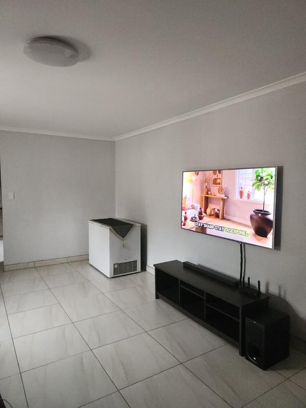To Let 3 Bedroom Property for Rent in Robertsham Gauteng