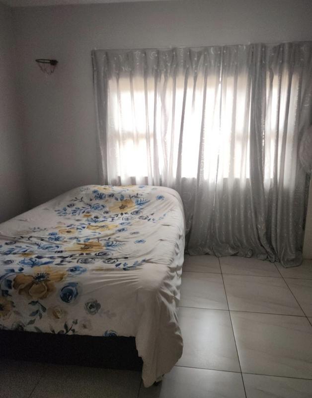 To Let 3 Bedroom Property for Rent in Robertsham Gauteng