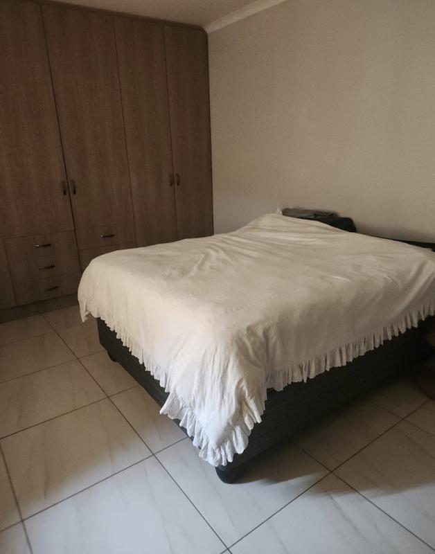 To Let 3 Bedroom Property for Rent in Robertsham Gauteng