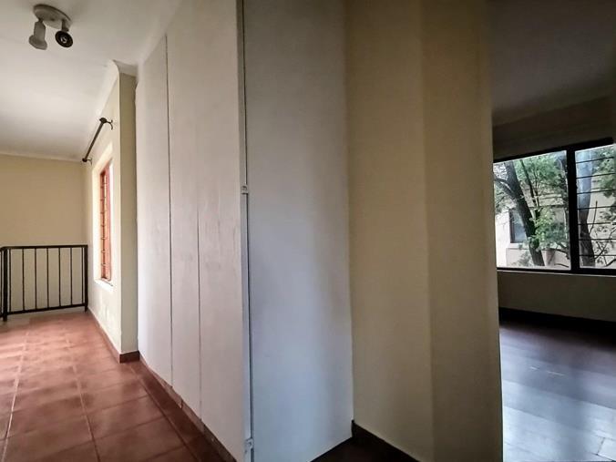 To Let 3 Bedroom Property for Rent in Eldoraigne Gauteng