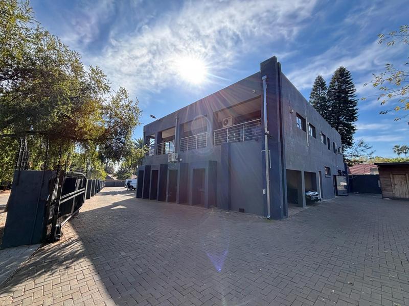 To Let Commercial Property for Rent in Eldoraigne Gauteng