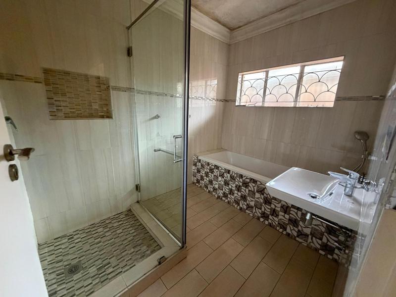 To Let 3 Bedroom Property for Rent in Laudium Gauteng