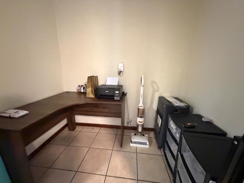 3 Bedroom Property for Sale in Eldoraigne Gauteng