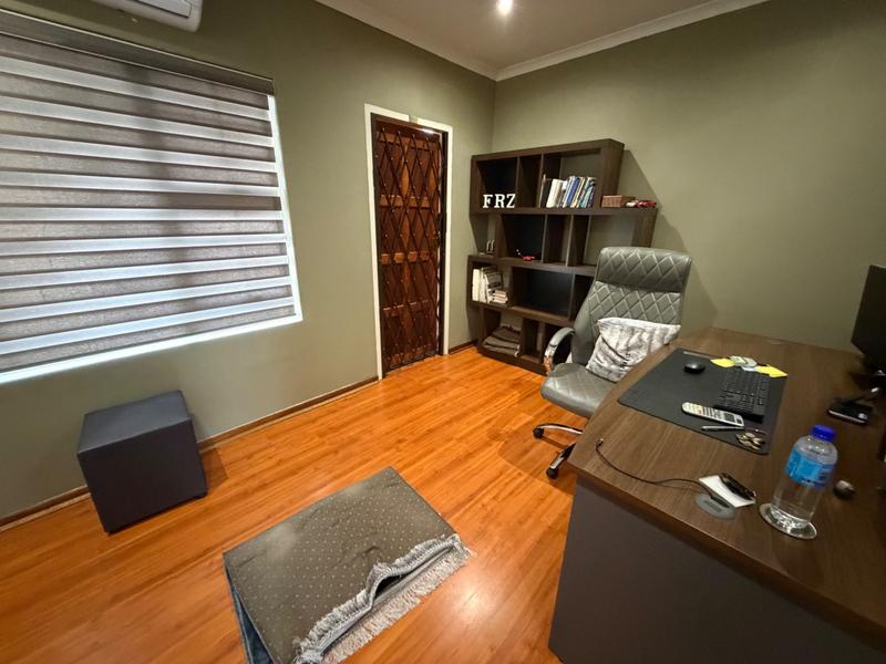 3 Bedroom Property for Sale in Eldoraigne Gauteng