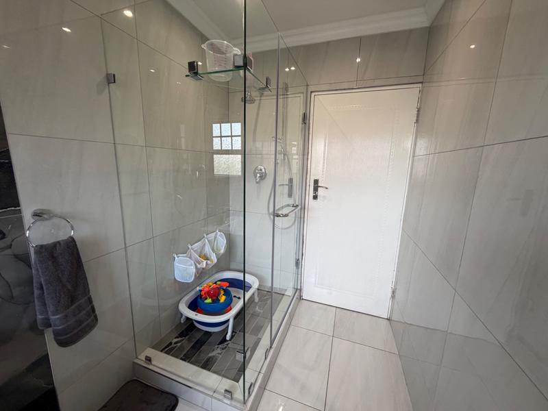 3 Bedroom Property for Sale in Eldoraigne Gauteng