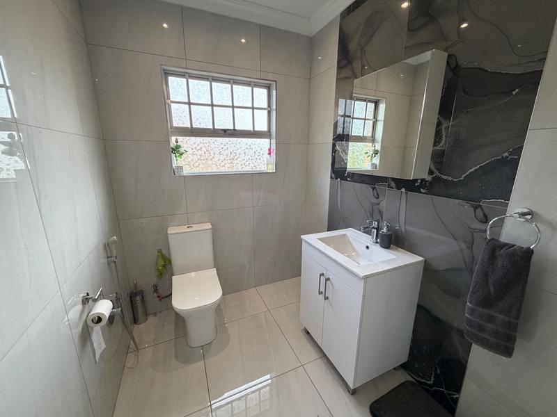3 Bedroom Property for Sale in Eldoraigne Gauteng