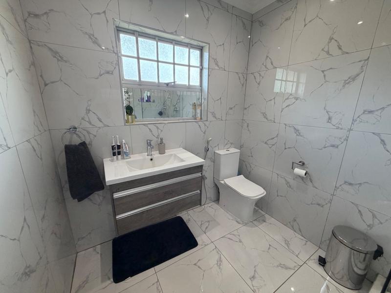 3 Bedroom Property for Sale in Eldoraigne Gauteng