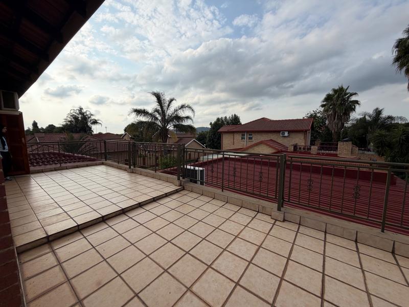 3 Bedroom Property for Sale in Eldoraigne Gauteng