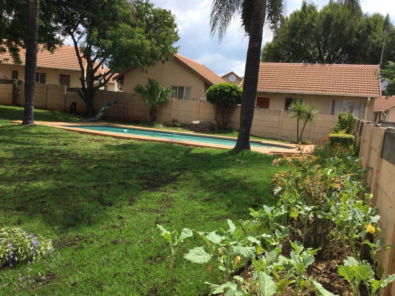 2 Bedroom Property for Sale in Kew Gauteng