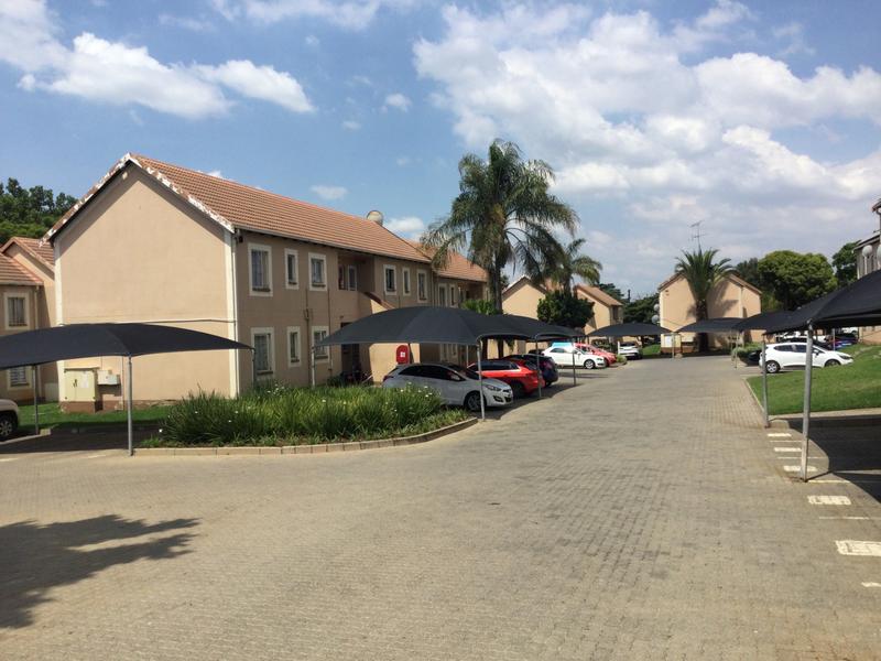 2 Bedroom Property for Sale in Kew Gauteng