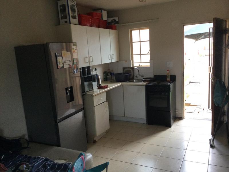 2 Bedroom Property for Sale in Kew Gauteng