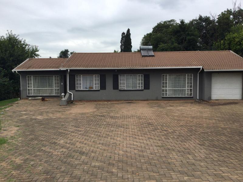 3 Bedroom Property for Sale in Lombardy West Gauteng