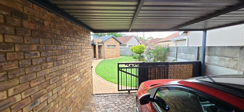 2 Bedroom Property for Sale in Dalview Gauteng