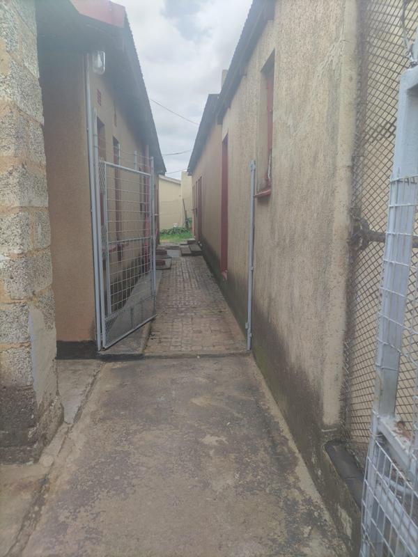 3 Bedroom Property for Sale in Katlehong South Gauteng