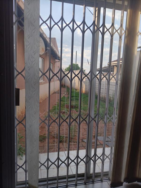 4 Bedroom Property for Sale in Palm Ridge Gauteng