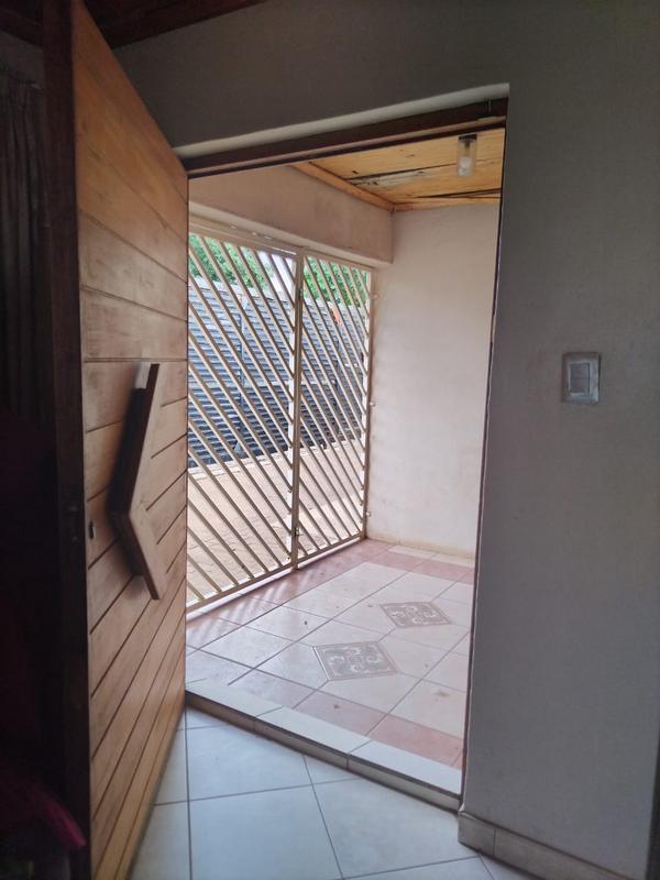4 Bedroom Property for Sale in Palm Ridge Gauteng