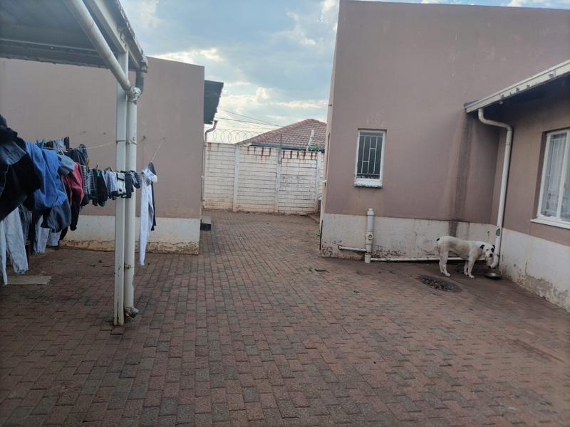 4 Bedroom Property for Sale in Palm Ridge Gauteng