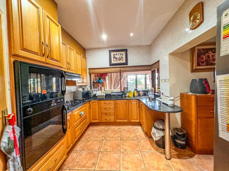 8 Bedroom Property for Sale in Ninapark Gauteng