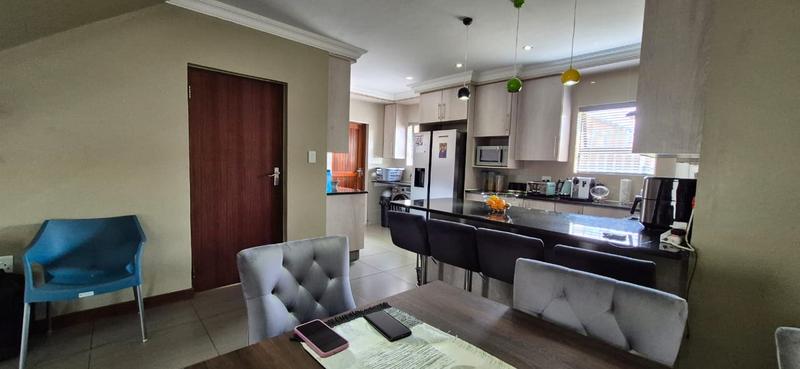 To Let 3 Bedroom Property for Rent in Candlewoods Country Estate Gauteng