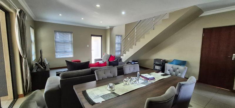 To Let 3 Bedroom Property for Rent in Candlewoods Country Estate Gauteng