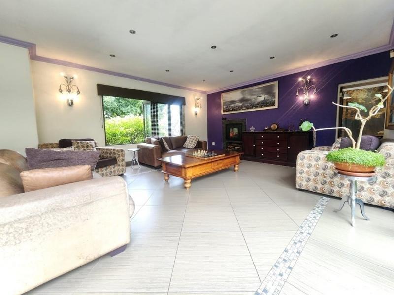 5 Bedroom Property for Sale in Alberante Gauteng