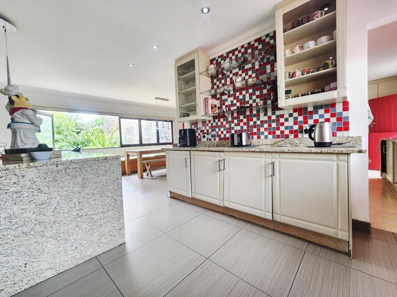 5 Bedroom Property for Sale in Alberante Gauteng