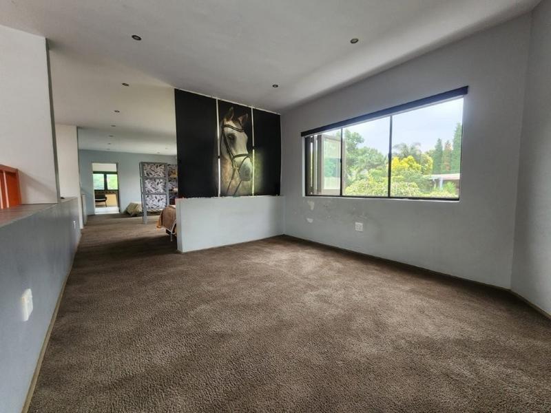 5 Bedroom Property for Sale in Alberante Gauteng