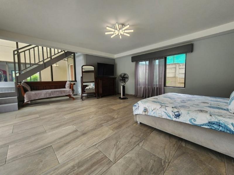 5 Bedroom Property for Sale in Alberante Gauteng