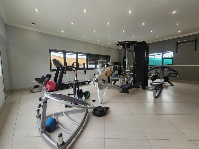 5 Bedroom Property for Sale in Alberante Gauteng