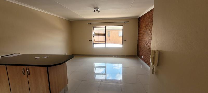 2 Bedroom Property for Sale in Florentia Gauteng