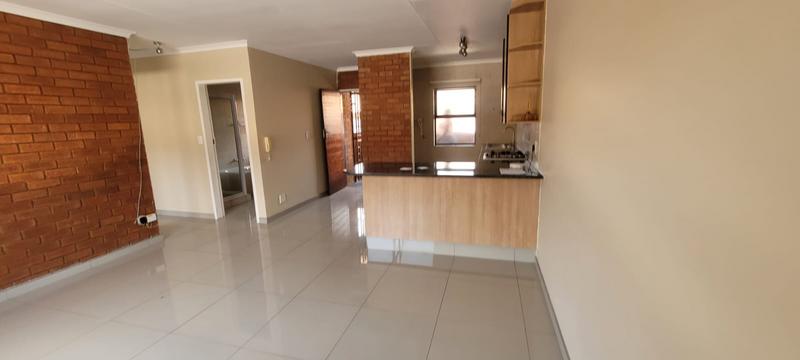 2 Bedroom Property for Sale in Florentia Gauteng