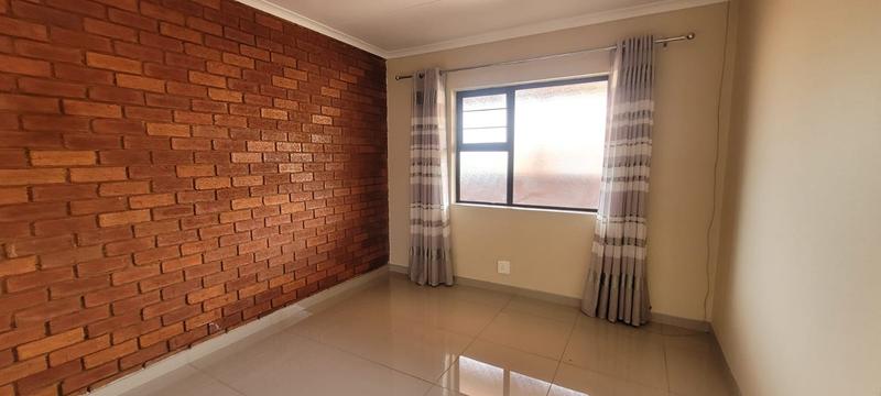 2 Bedroom Property for Sale in Florentia Gauteng
