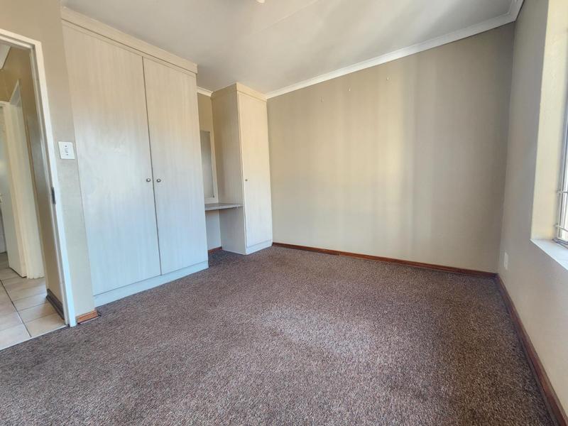 2 Bedroom Property for Sale in New Redruth Gauteng