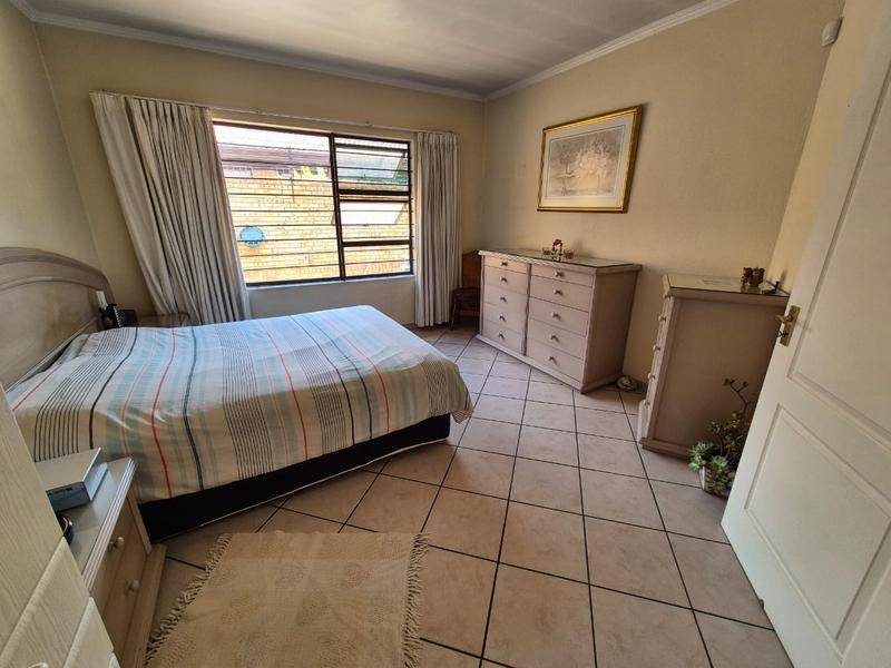 3 Bedroom Property for Sale in New Redruth Gauteng